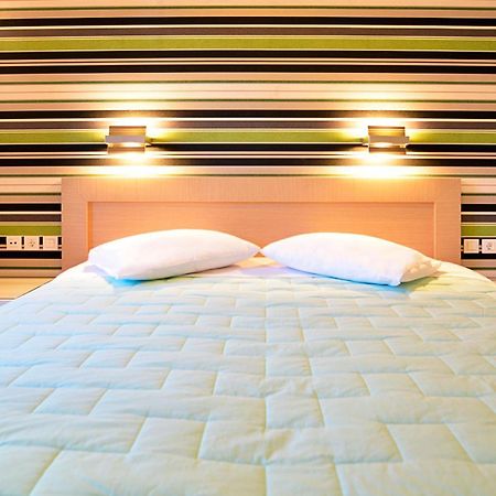 Simon Studios And Apartments Sitia  Rum bild